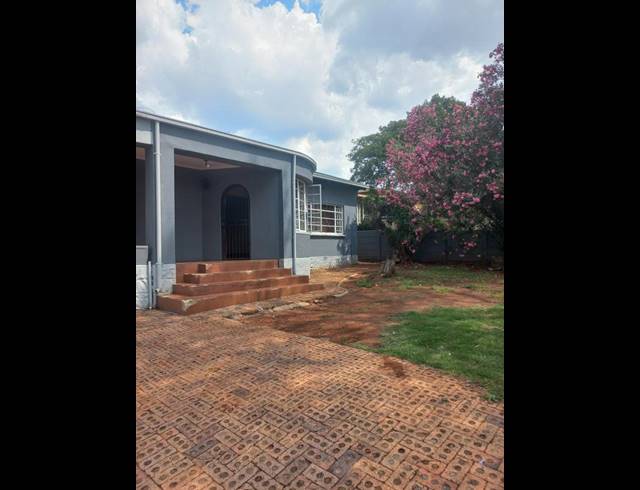 4 BEDROOM PROPERTY TO RENT IN ALLANDALE